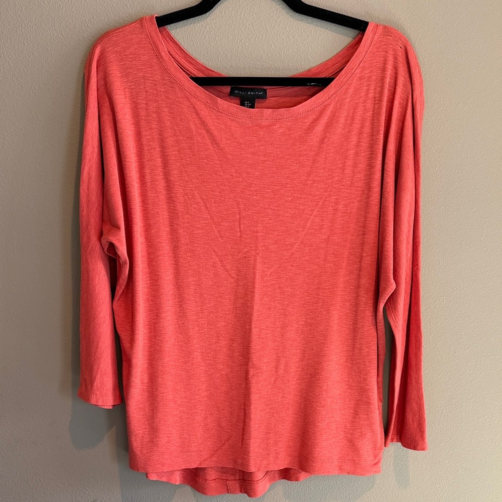 Willi Smith Coral 3/4 Sleeve Top with Button Detailing on Back
